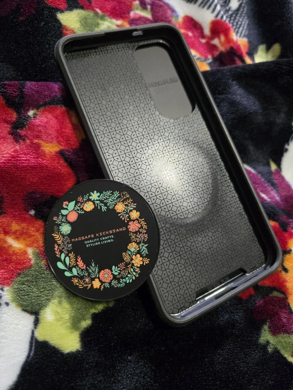 Samsung S24Plus Cherry Print Black Phone Case with Ring Holder